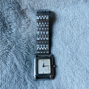 ST. JOHN WRISTWATCH UNISEX SILVER TONE SWISS MADE Watch 96203 *description*